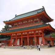 The gate of Heian-jingu (a shrine).
