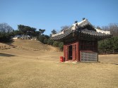 Mongneung, the tomb of King Seonjo and two queens.