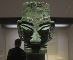 Bronze head from Sanxingdui.