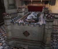 The quaint tomb of Archbishop Von Heinsberg.