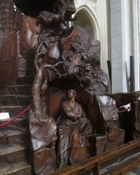 The fabulous pulpit by Jacques Bergé (1742) showing the life of Norbert of Xanten.