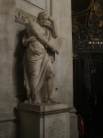 Monument to Dr. Samuel Johnson